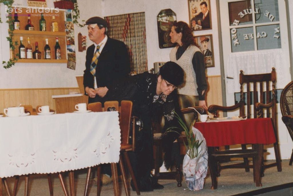 Toneelvereniging Iets Anders De Hoekse en de Kabeljauwse twisten