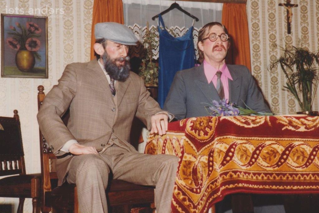 Amor richt zijn pijlen zelf